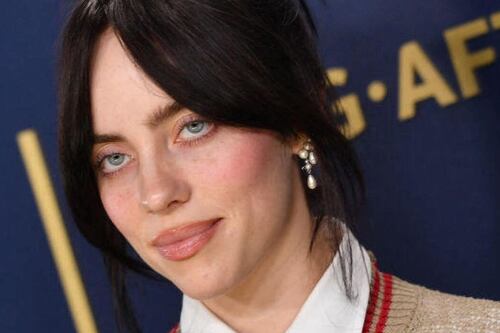 Billie Eilish rompe récord de oyentes en Spotify