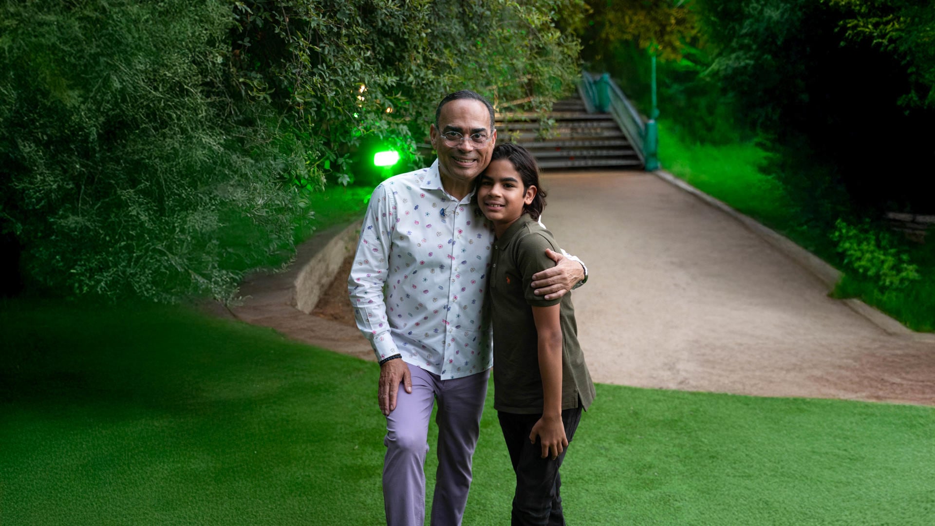 Gilberto Santa Rosa junto a su nieto de 12 años