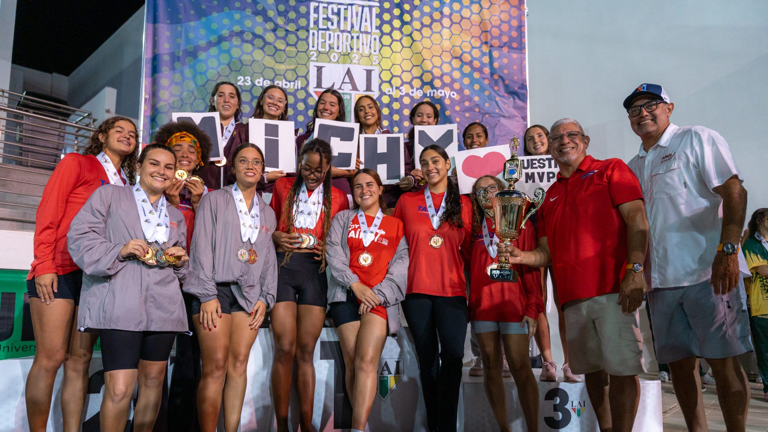 Taínas de la Universidad Ana G. Méndez (UAGM).