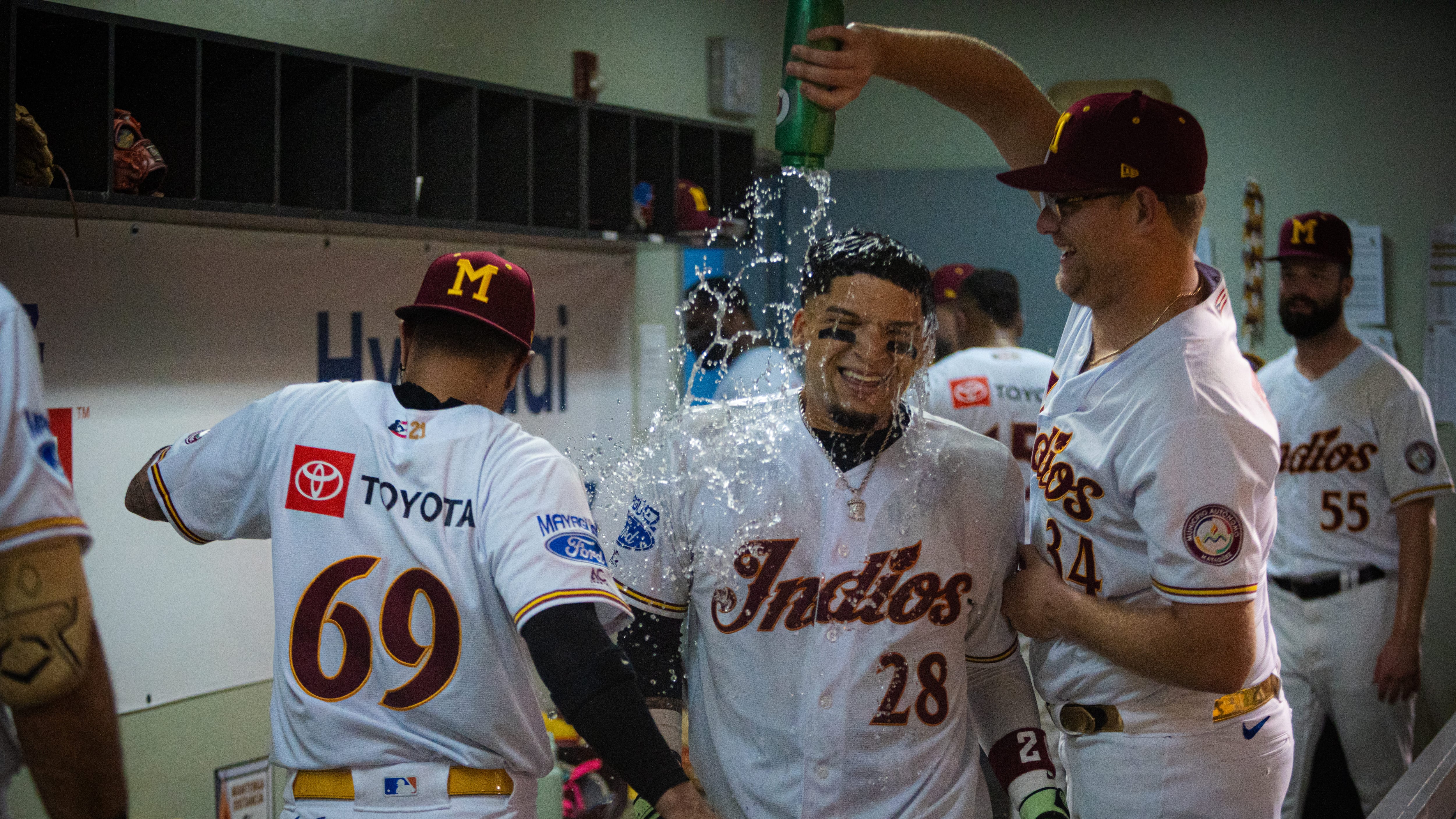 Isan Díaz de los Indios de Mayagüez.