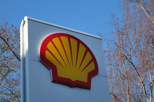 Shell dejará de comprar petróleo y gas natural ruso