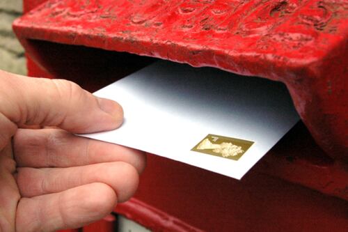 Esposa quiere ahorcar a su pareja por mensaje que recibió de su ex... 60 años después