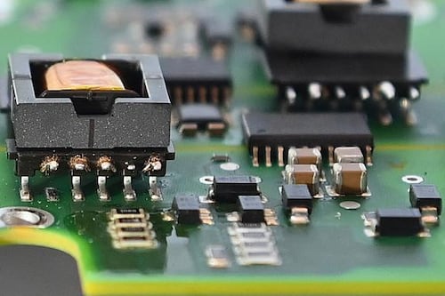 ¿Cómo la IA convierte los chips avanzados en basura electrónica?