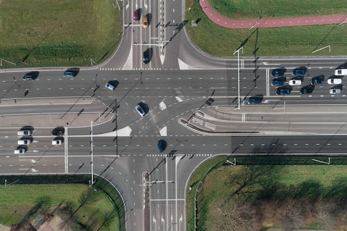 Vacío legal impacta a menores en colectas en las vías públicas