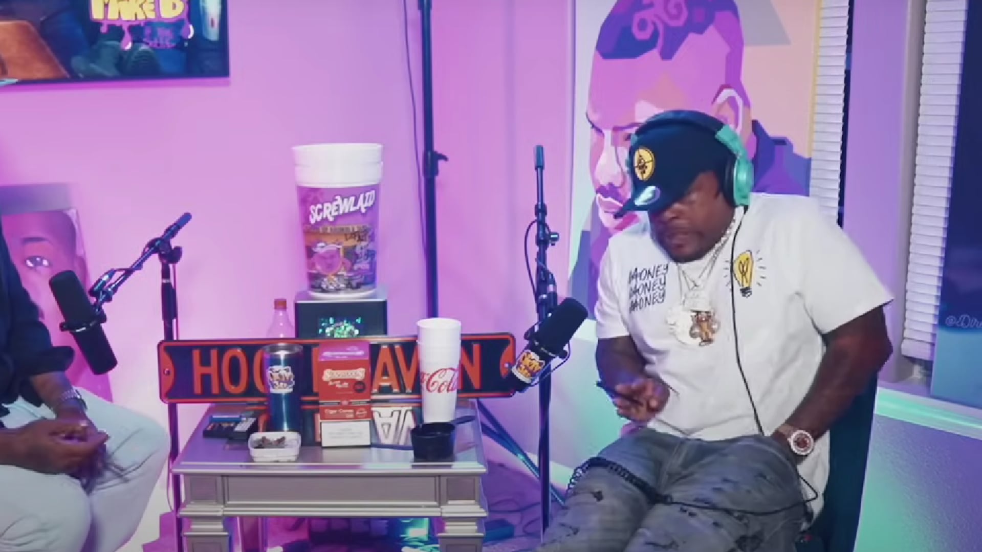 Rapero dispara sin querer su arma