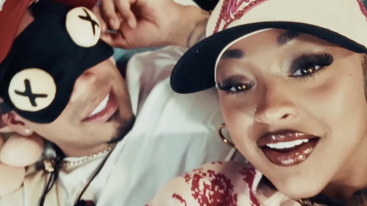 Ambos participantes de La Casa de Alofoke 2 crearon el tema "Que las cosas fluyan".