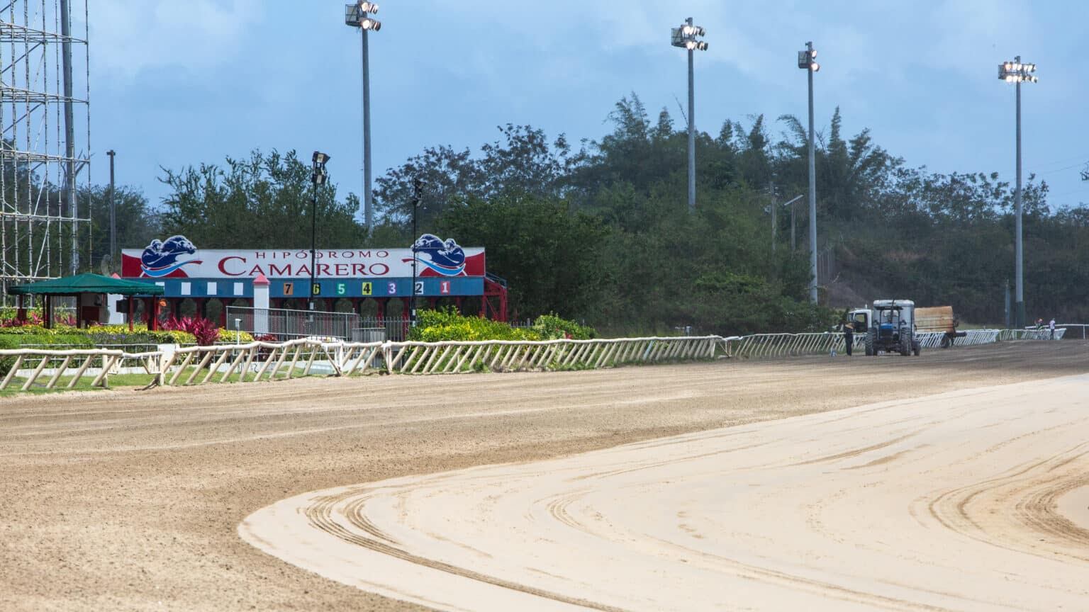 29 de marzo de 2021. Canovanas,Puerto Rico. Recorrido por algunas áreas del Hipódromo Camarero. (Nahira Montcourt)