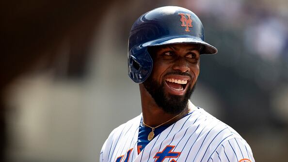 Ahora conocido como "La Melaza", jugó para los Mets de Nueva York.