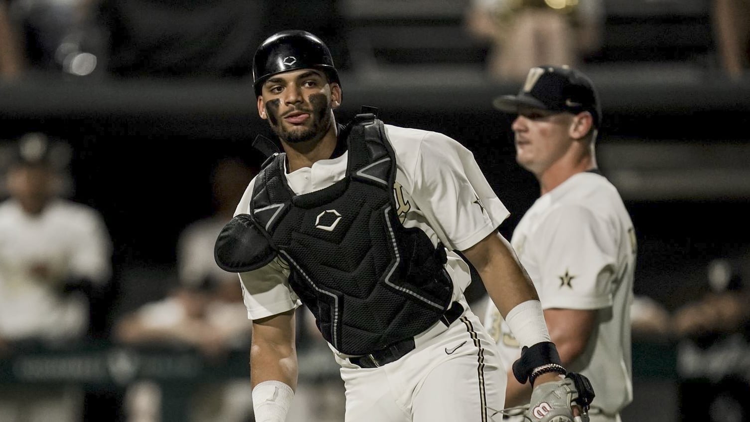 Receptor Alan Espinal.