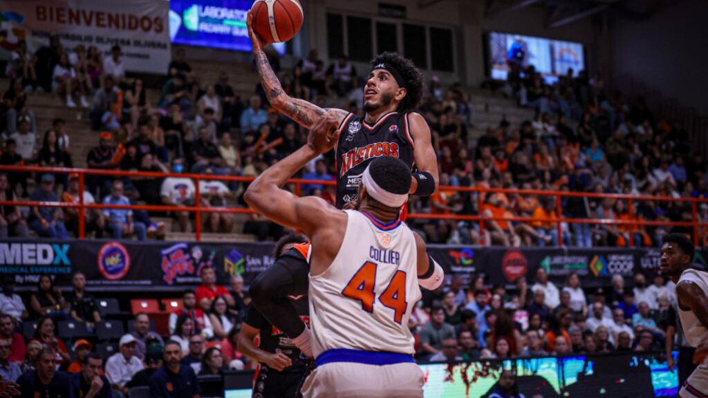 Atléticos de San Germán vs. Cangrejeros de Santurce