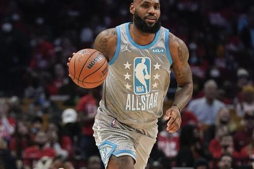 LeBron James rebasa los 50.000 puntos marcados en la NBA