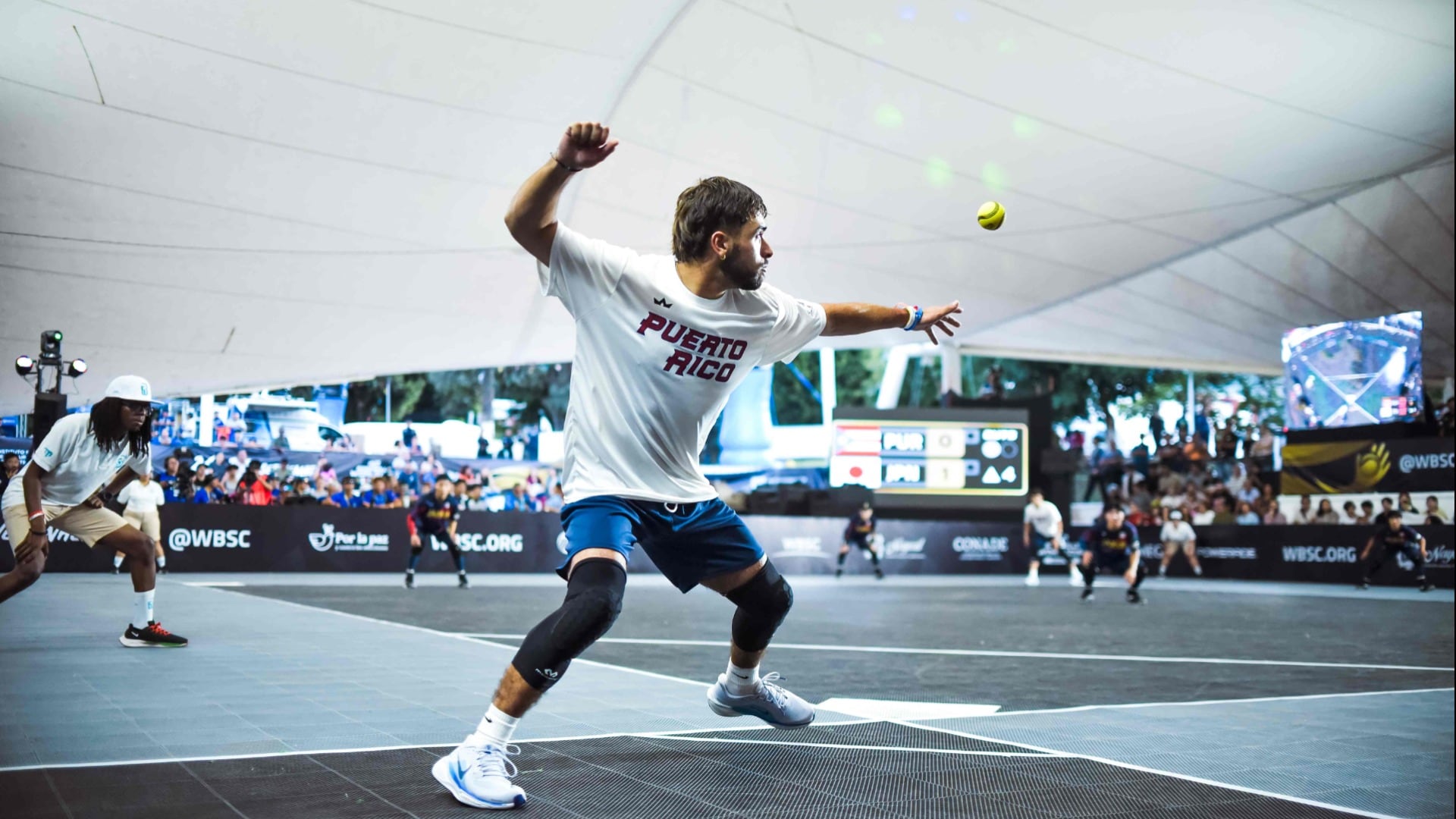 Jugador de Puerto Rico en el Baseball5.