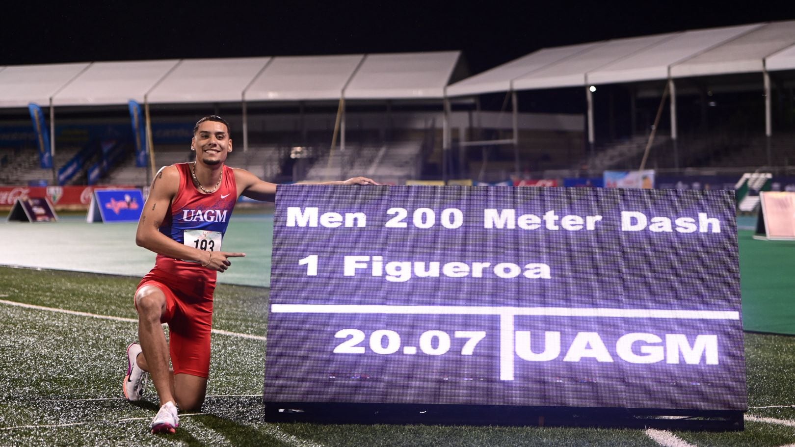 José Figueroa pulveriza el récord de la LAI y nacional de los 200 metros
