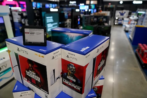 Sony sube precios del PlayStation 5 por crisis económica