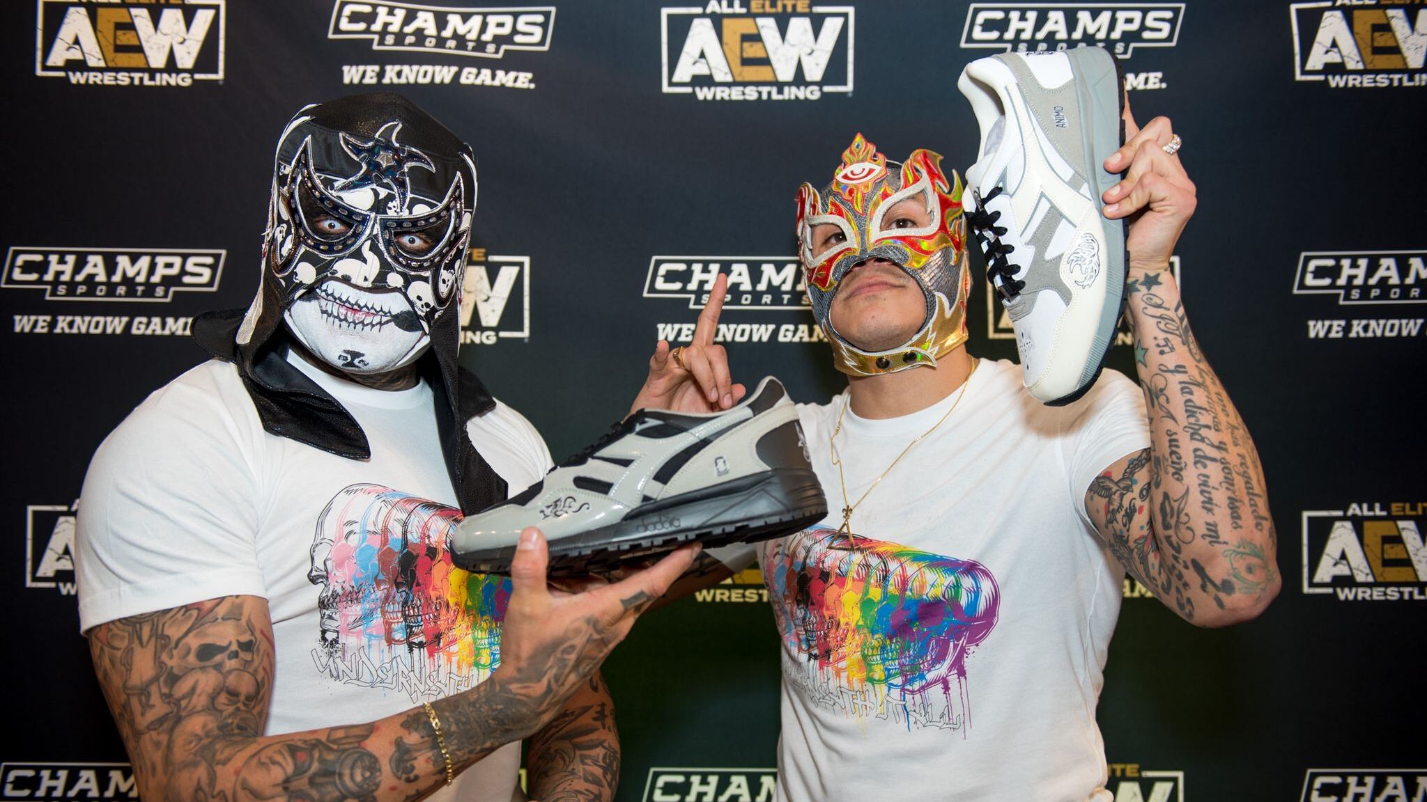 The Lucha Brothers estrenan nueva colección de tenis con Diadora, AEW y Champs
