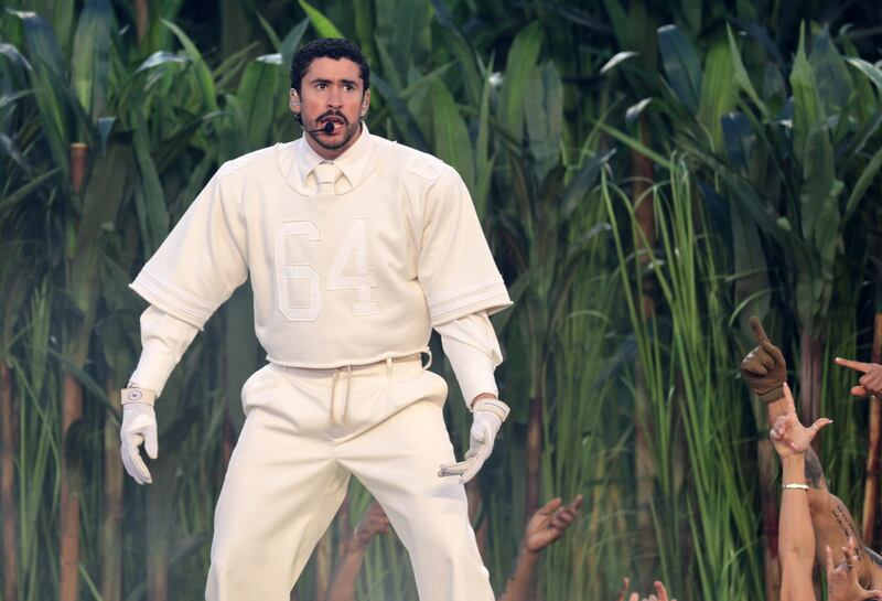 Bad Bunny se presenta en el espectáculo de medio tiempo del Super Bowl LX entre los New England Patriots y los Seattle Seahawks en el Levi's Stadium de Santa Clara, California, EE.UU., el 08 de febrero de 2026. EFE/EPA/CHRIS TORRES