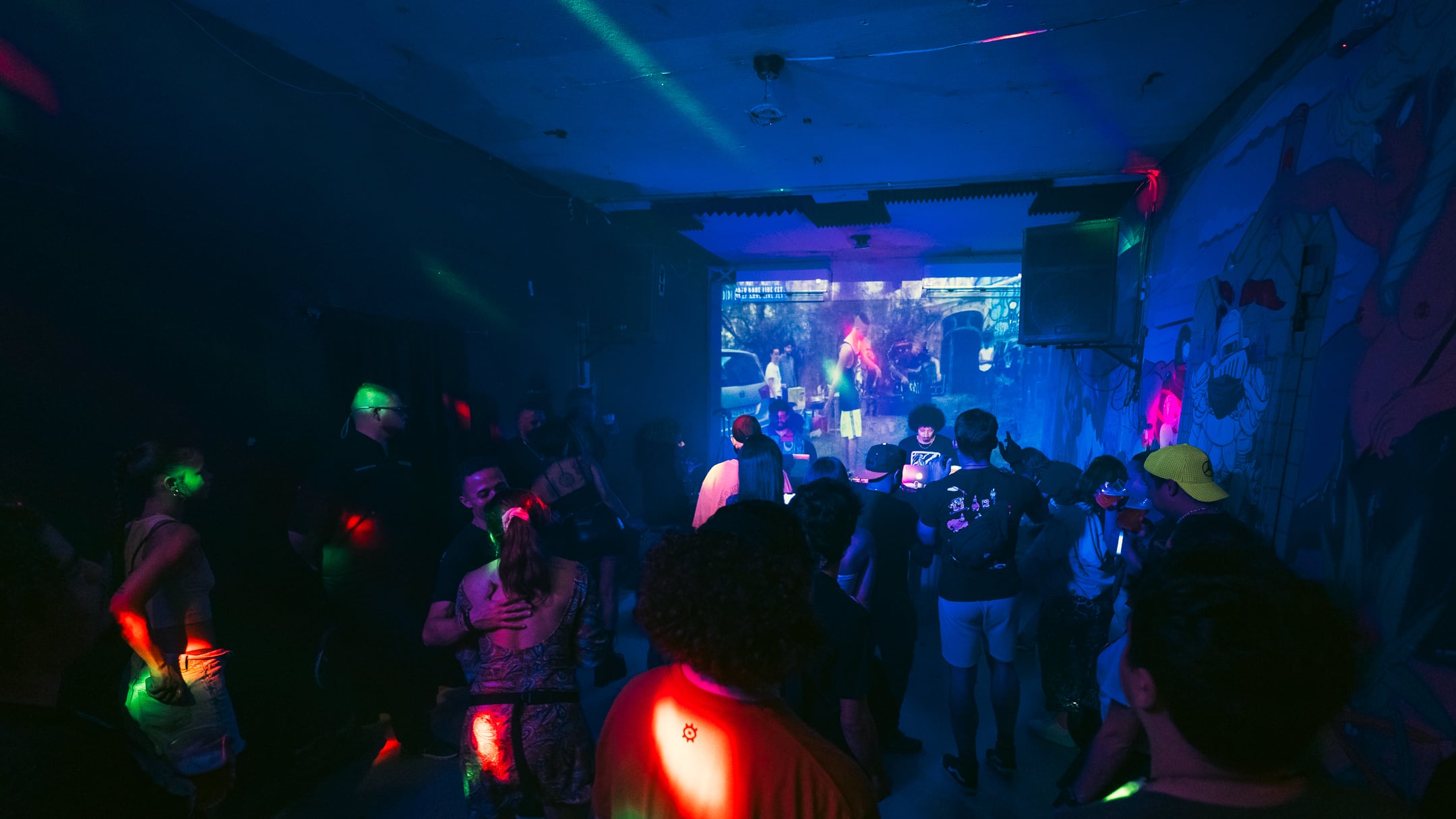 Dubstep y Hardcore Techno en El Local