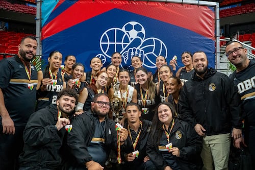 Lobas le dan la primera medalla en voleibol a la UPR de Arecibo en la LAI