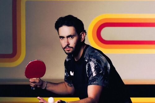 Brian Afanador dará clases de tenis de mesa