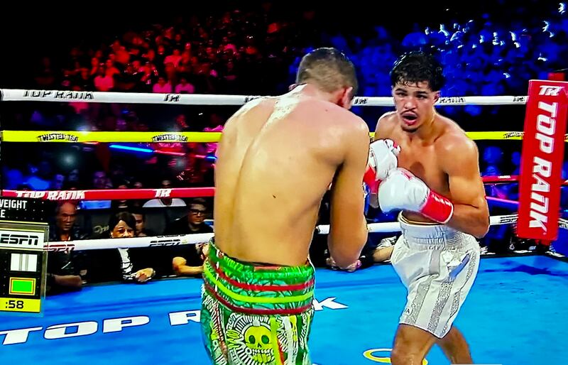 Xander Zayas, pelea de campeonato.