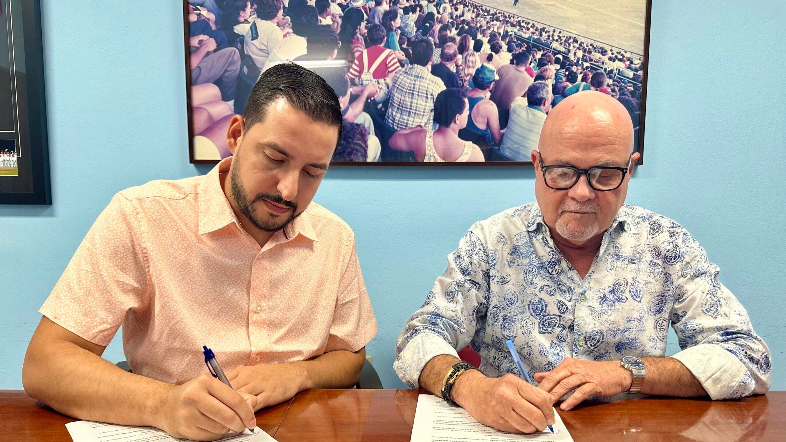 WIPR firma acuerdo con la Federación de Béisbol de Puerto Rico y transmitirá el Juego de Estrellas del Béisbol Doble A.