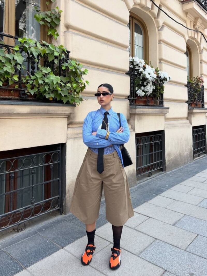 Tenis de suela dentada