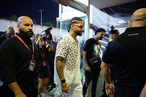 Maluma víctima de la delincuencia en su país: así le robaron el celular en un evento público