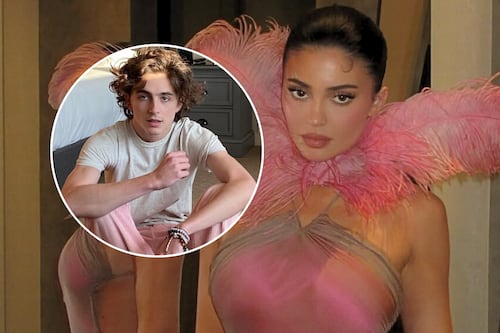 Kylie Jenner habría sido “ignorada” en los Golden Globes: captan desplante de famosa actriz