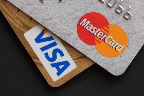 Tumban servicios de PayPal, Visa y MasterCard en Rusia
