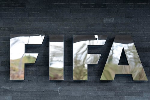 Fanático pone su casa en venta para poder ir al mundial de fútbol