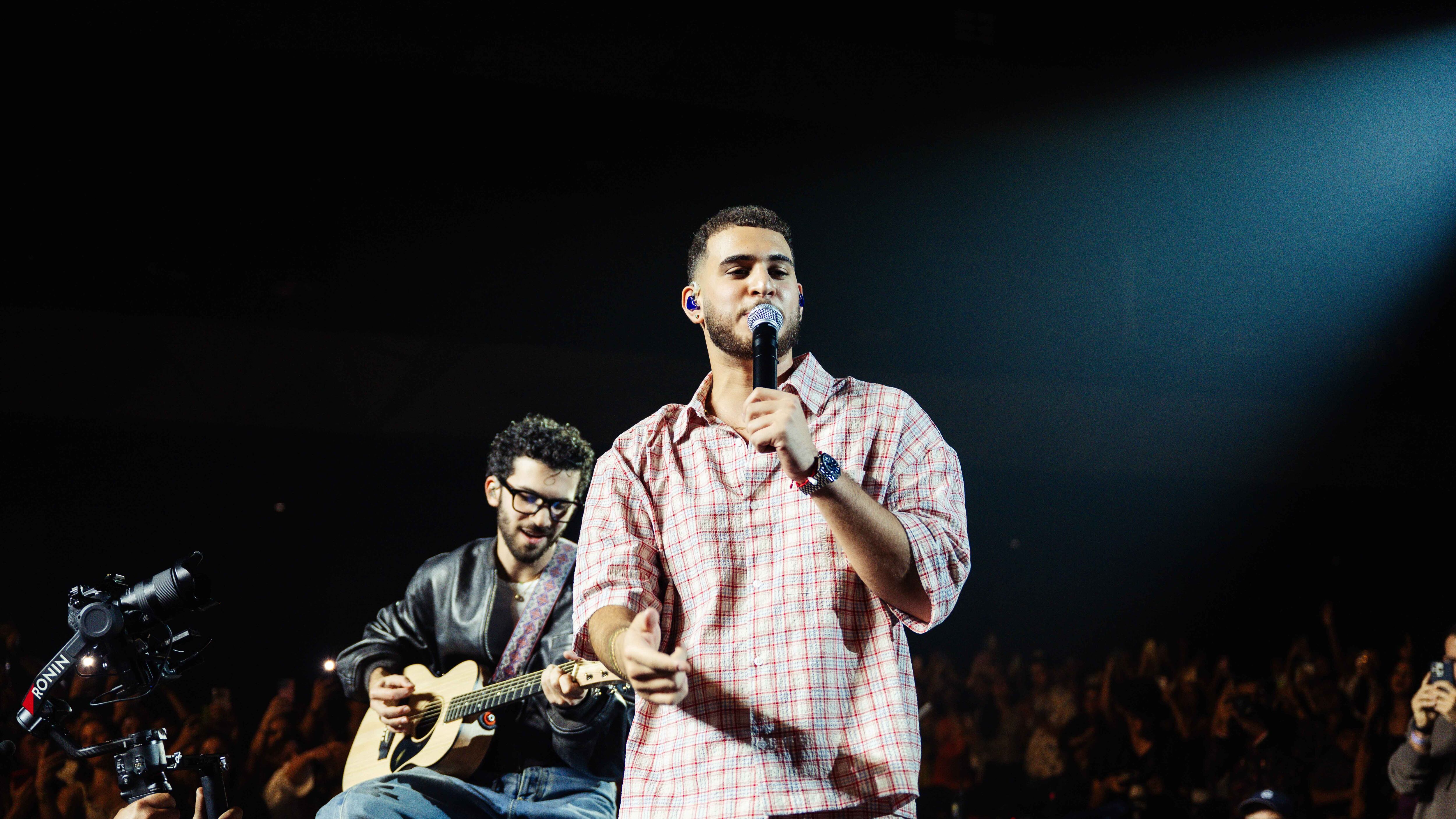 Alleh y Yorghaki encienden el Coca-Cola Music Hall