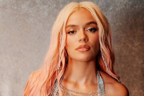 Karol G se trama algo con Netflix para el 2025