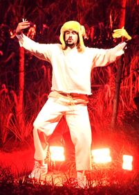 El exponente urbano interpretó sobre 30 canciones en la primera función de "No me quiero ir de aquí".