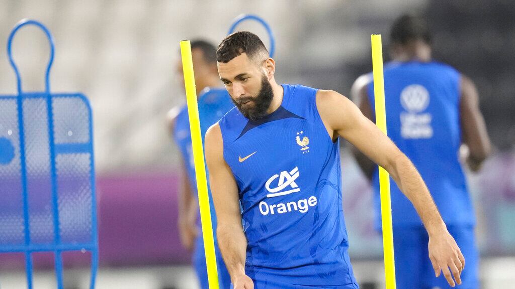Karim Benzema en el último entrenamiento con Francia