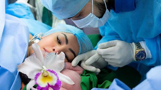 Nació la hija de Anuel AA y Yailin