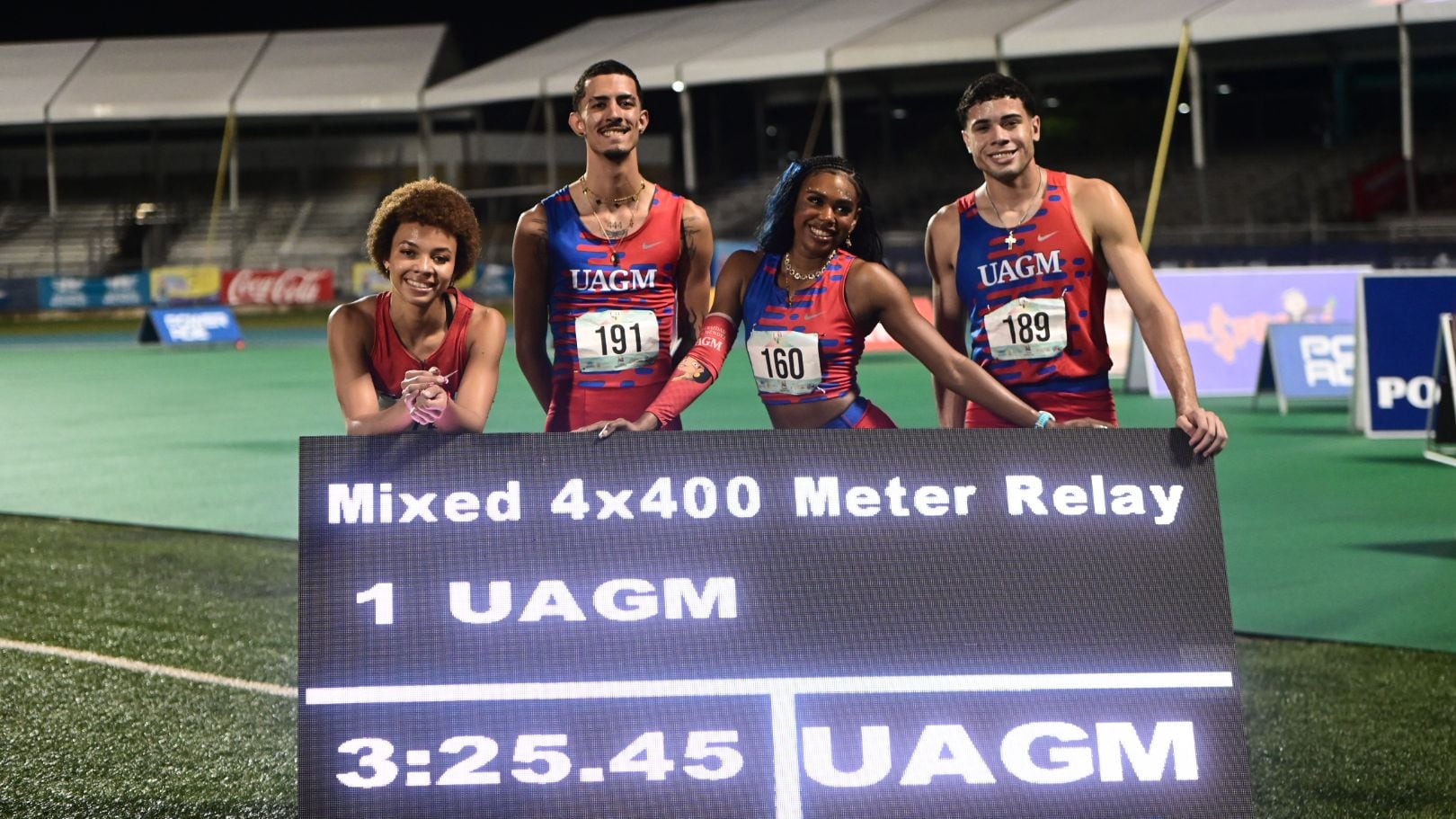 El relevo mixto 4x400 de la UAGM con marca LAI