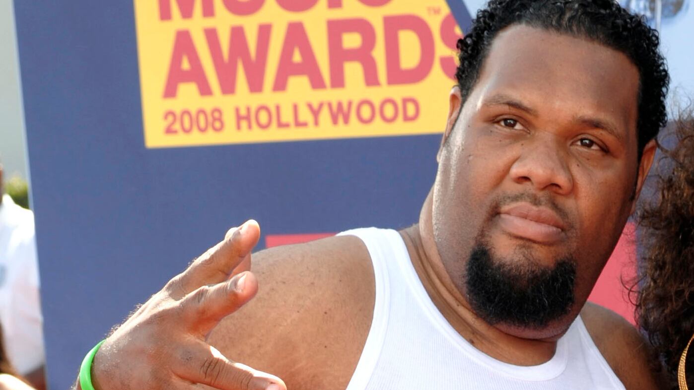 FILE - DJ Fatman Scoop arrives at the 2008 MTV Video Music Awards held at Paramount Pictures Studio Lot in Los Angeles on Sunday, Sept. 7, 2008. (AP Photo/Chris Pizzello, File)