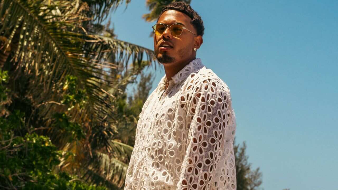 Myke Towers presenta el proyecto más personal de su carrera con ‘Island Boyz’