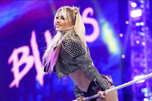 Alexa Bliss, estrella de WWE, es diagnosticada con cáncer de piel