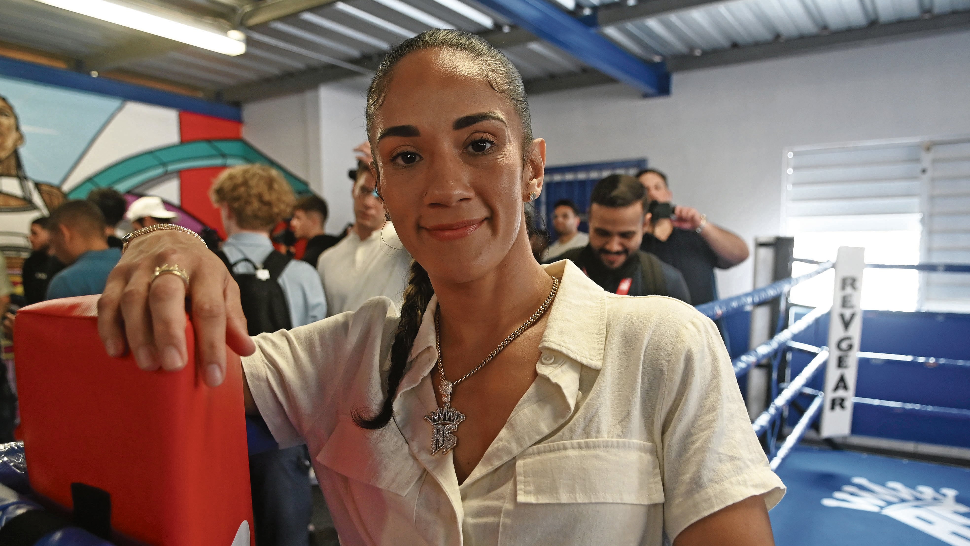 La boxeadora Amanda Serrano, inauguración de gimnasio en su nombre. Metro PR 26 de febrero de 2024