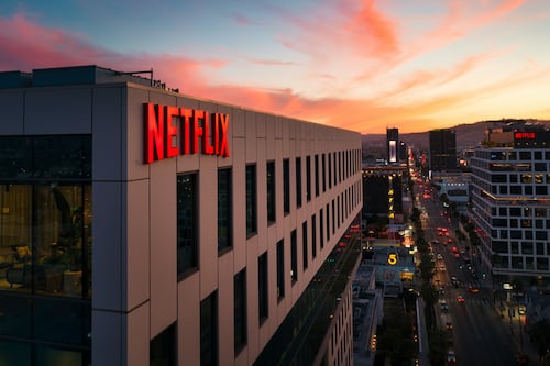 Netflix lanzaría su plan contra las cuentas compartidas y con publicidad a finales de 2022