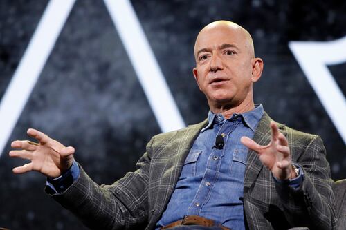 Jeff Bezos vuelve a trabajar en Amazon para enfocarse en la IA