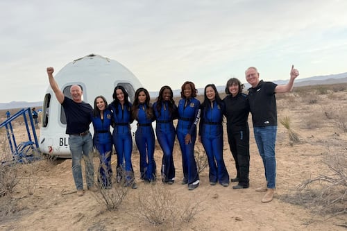 Katy Perry y Lauren Sanchez entre las celebridades lanzadas al espacio por Blue Origin