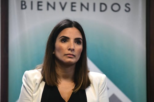 “Que se vaya a coger por…”: Piden investigar a excomisionada de OCIF por multar al ex de una amiga