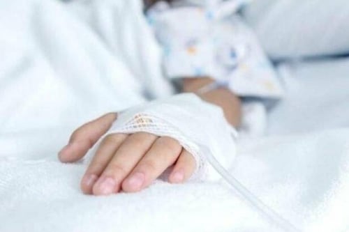 Hombre desata pánico en hospital tras llegar a urgencias con proyectil en el recto