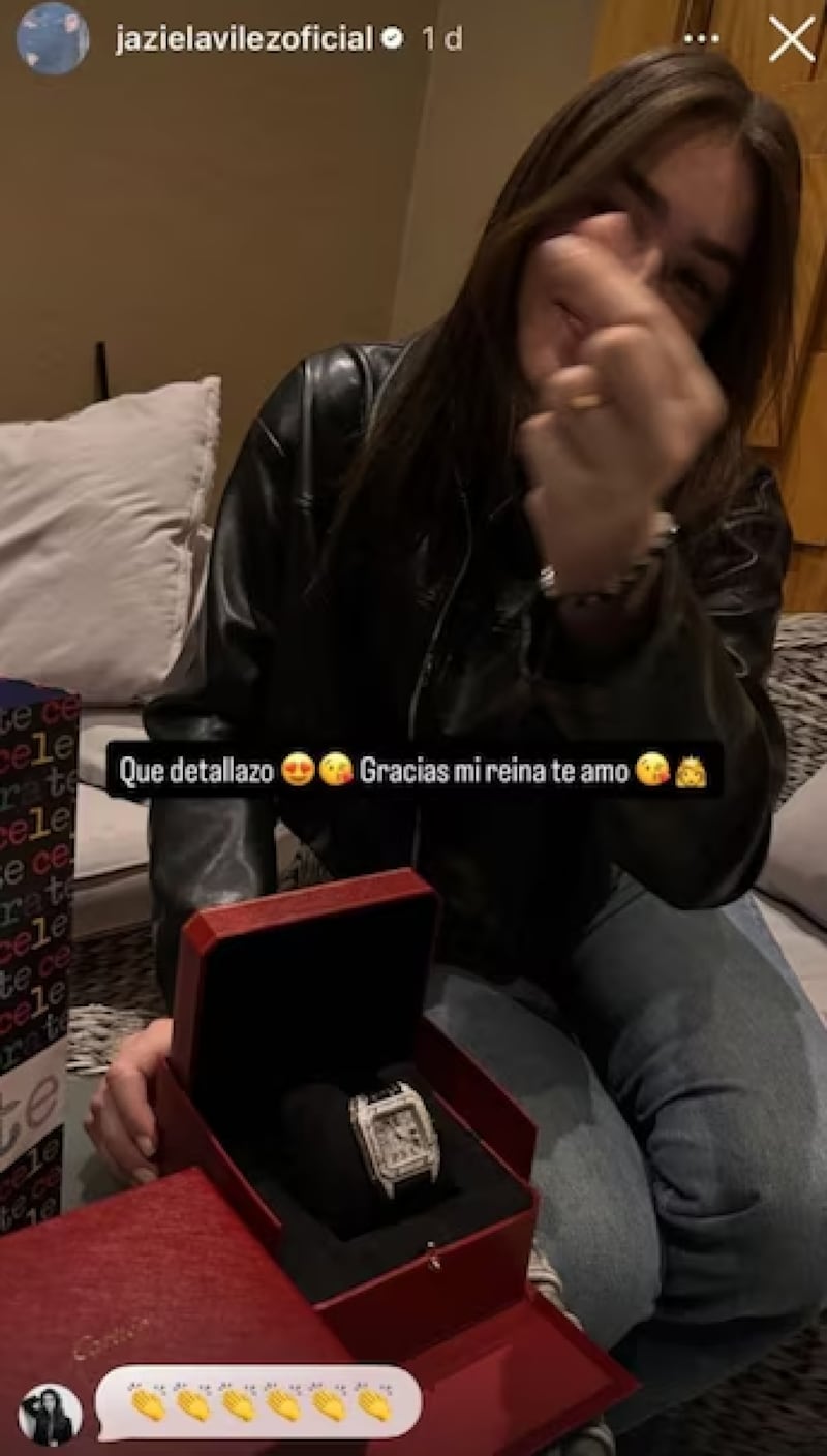 Jaziel Avilez presumió el costoso reloj que le obsequió Emily Cinnamon