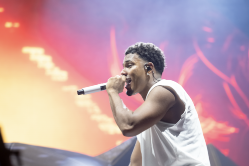 Myke Towers se luce en sus dos conciertos completamente llenos en España