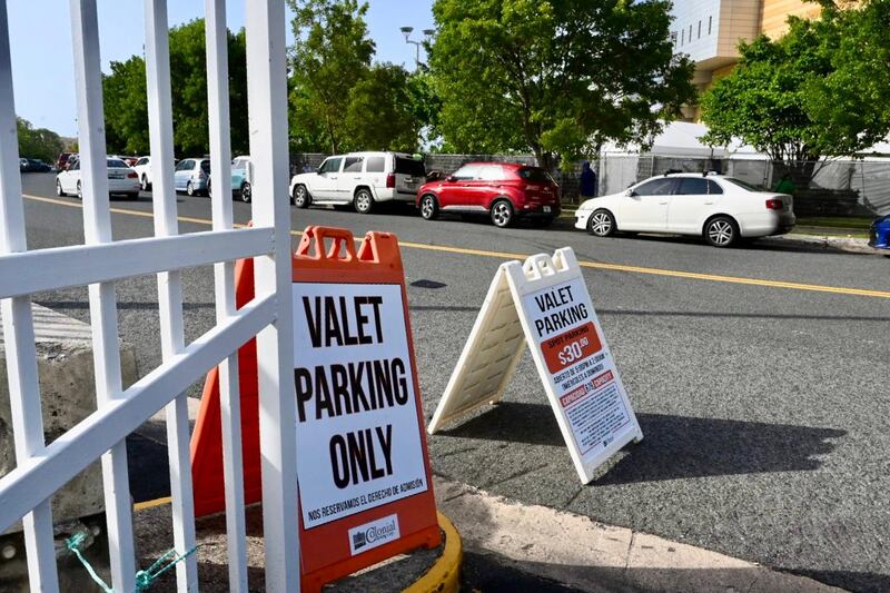 Fanáticos llegaron de todas partes para presenciar el concierto "No me quiero ir de aquí".