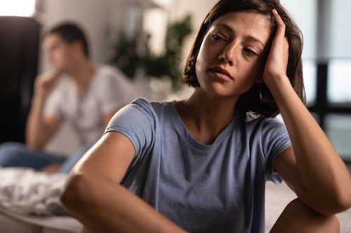 5 señales que delatan que tu pareja tiene una vida paralela y no te habías dado cuenta