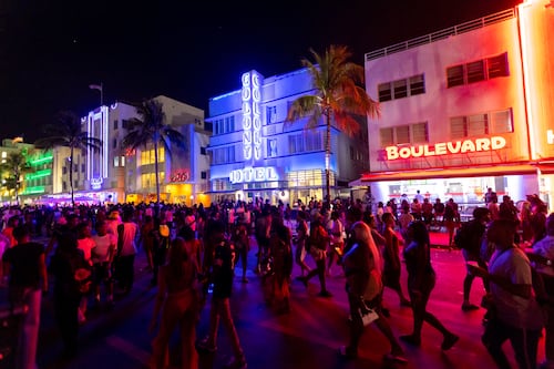 Primer fin de semana de Spring Break en Miami Beach deja más de 100 arrestos